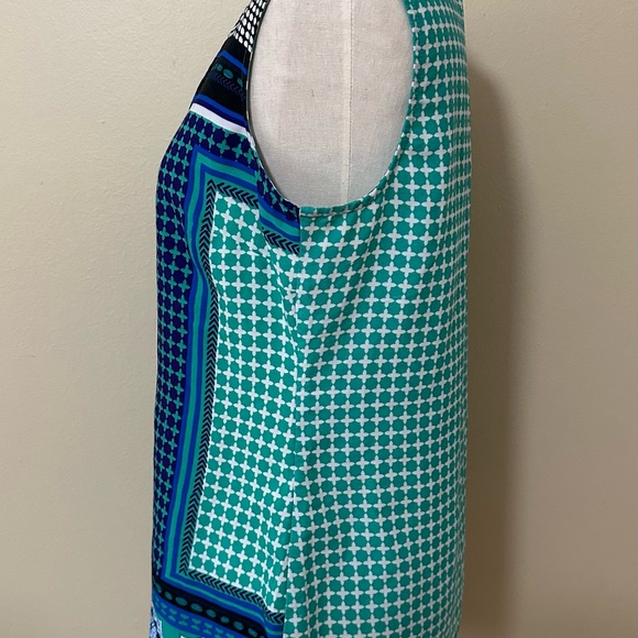 Banana Republic (MED) sleeveless tunic with bust darts and bottom slits. - Picture 3 of 8